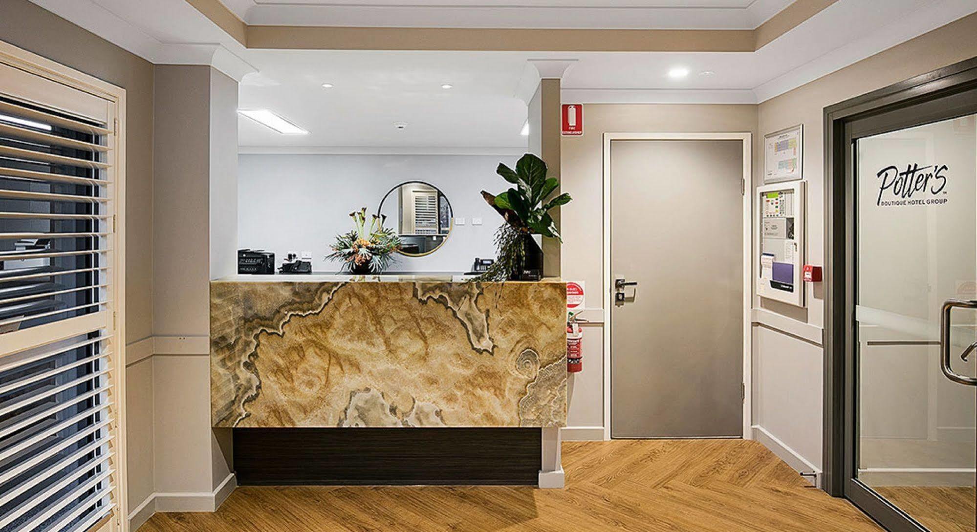 Potters Toowoomba Hotel Buitenkant foto